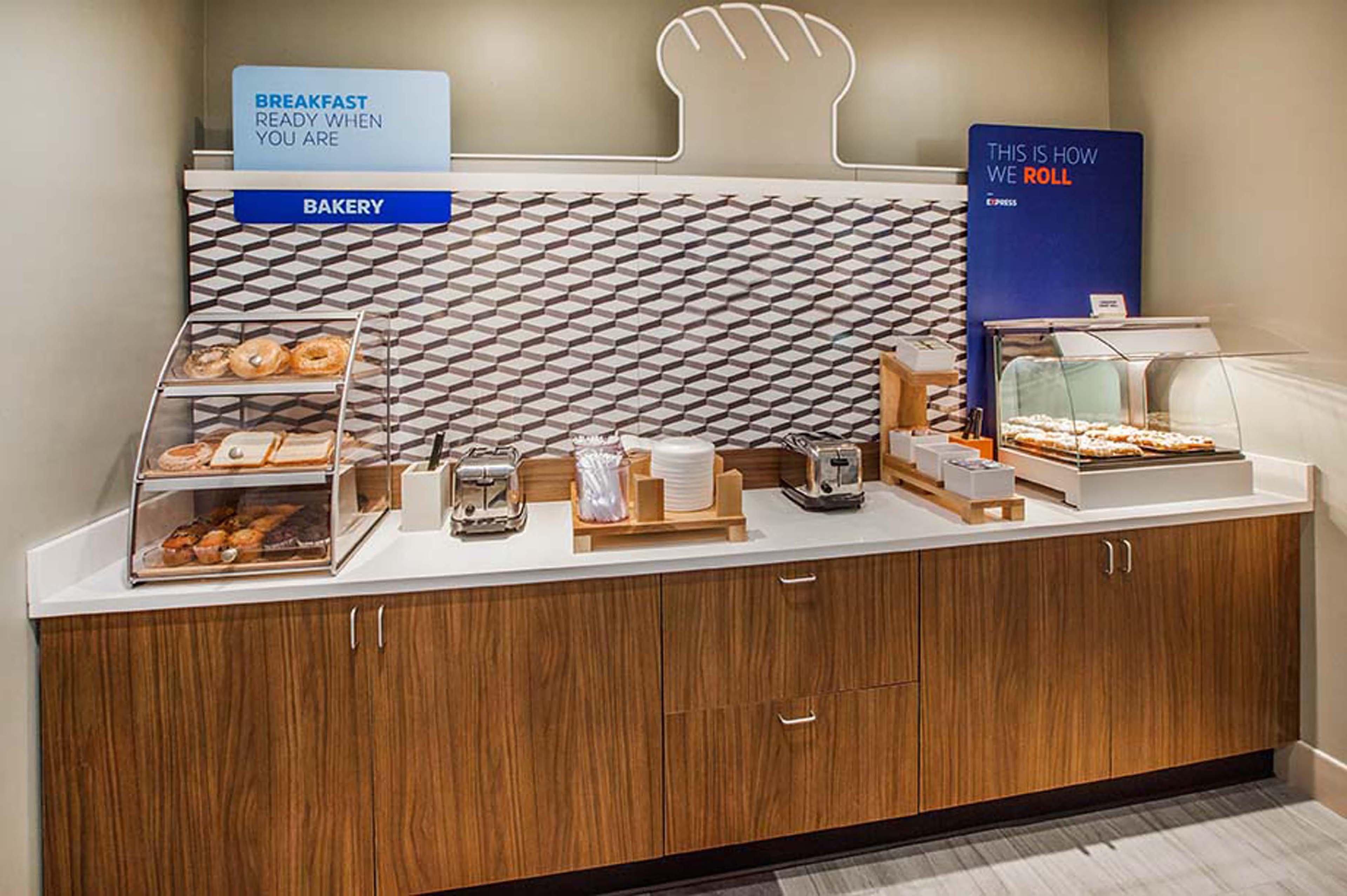 Holiday Inn Express Washington Dc Silver Spring By Ihg Bagian luar foto
