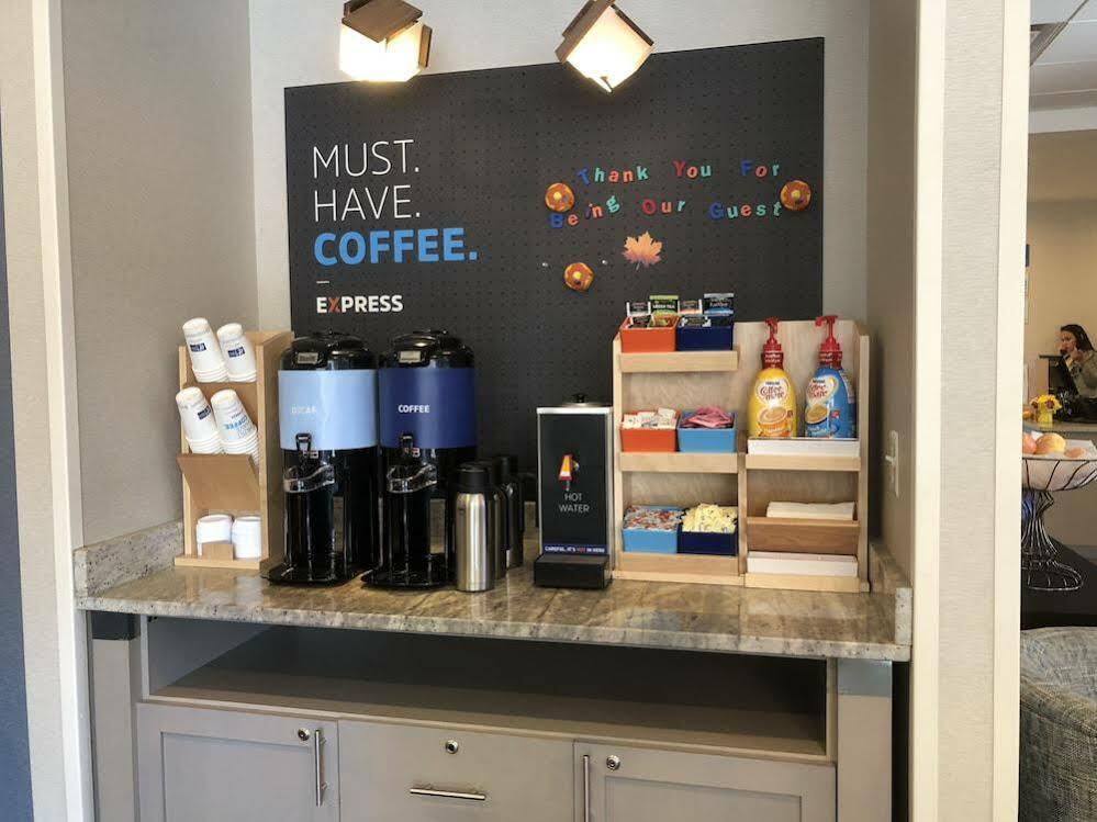 Holiday Inn Express Washington Dc Silver Spring By Ihg Bagian luar foto